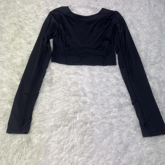 Tops - Buff Bunny Black Long Sleeve Crop Top Size S